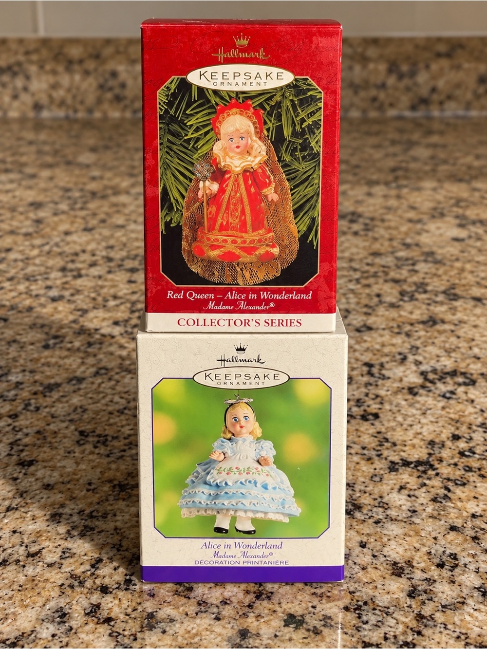 Hallmark Madame Alexander Alice in Wonderland Red Queen Ornament Set DESCRIPTION
